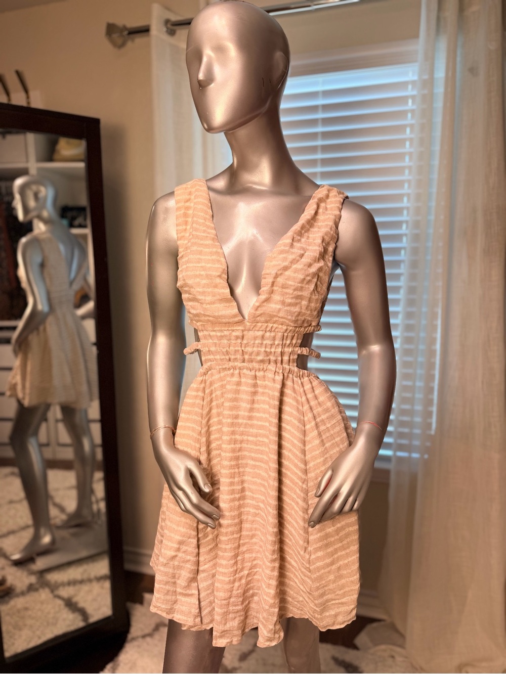L’ATISTE by Amy Large Beige Striped Cutout Mini Dress Boho Cotton Blend Cottage